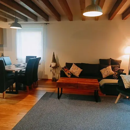 W Gorach Lubinowa 6 مينزليجة